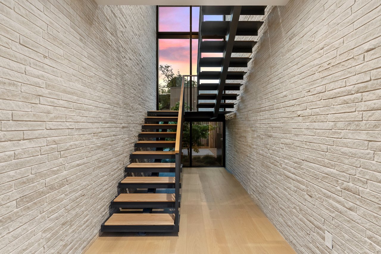 Refined Westlake Retreat