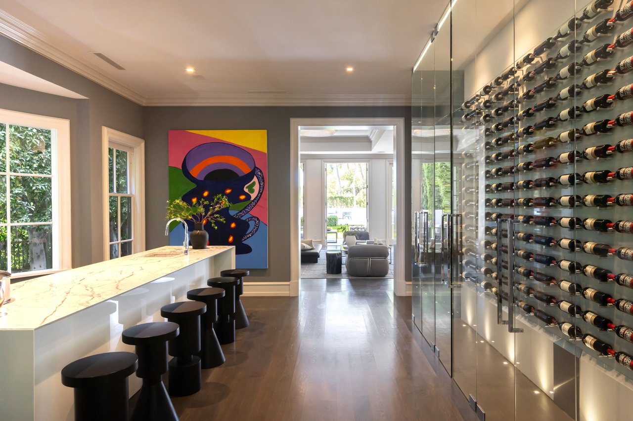 917 N Crescent Dr, Beverly Hills