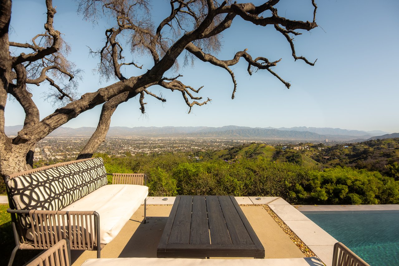 13331 Mulholland Dr, Beverly Hills