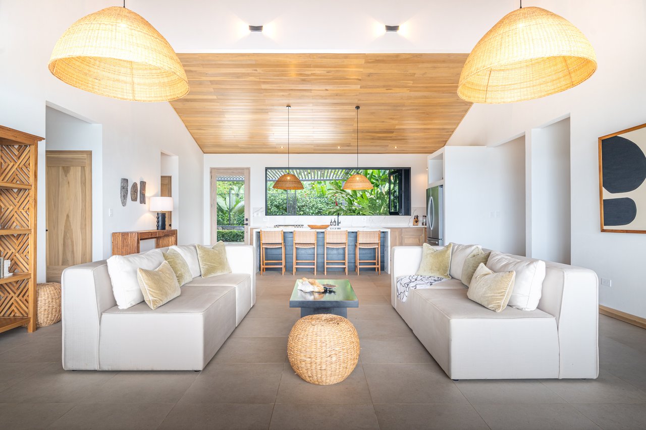 Casa Amarilla – Oceanfront Luxury Meets Sustainable Living in Tres Rios