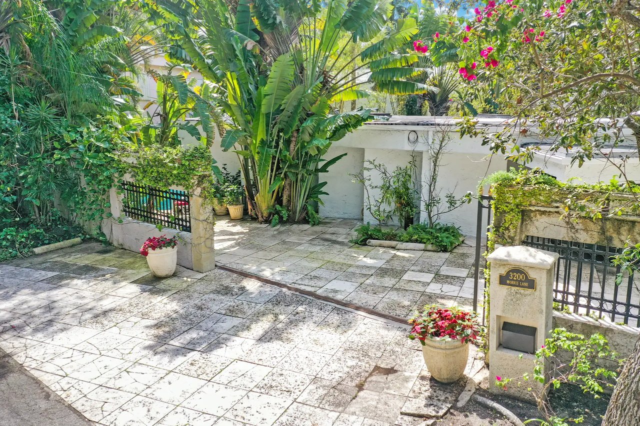 3200 Morris Lane