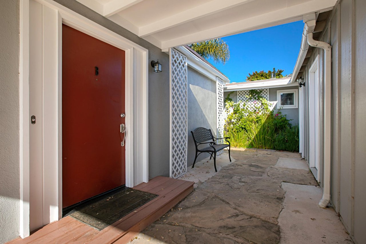 4118 San Martin Wy A&B