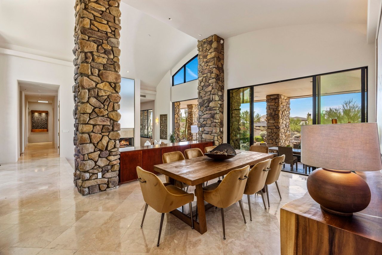 11087 E Harris Hawk Trail
