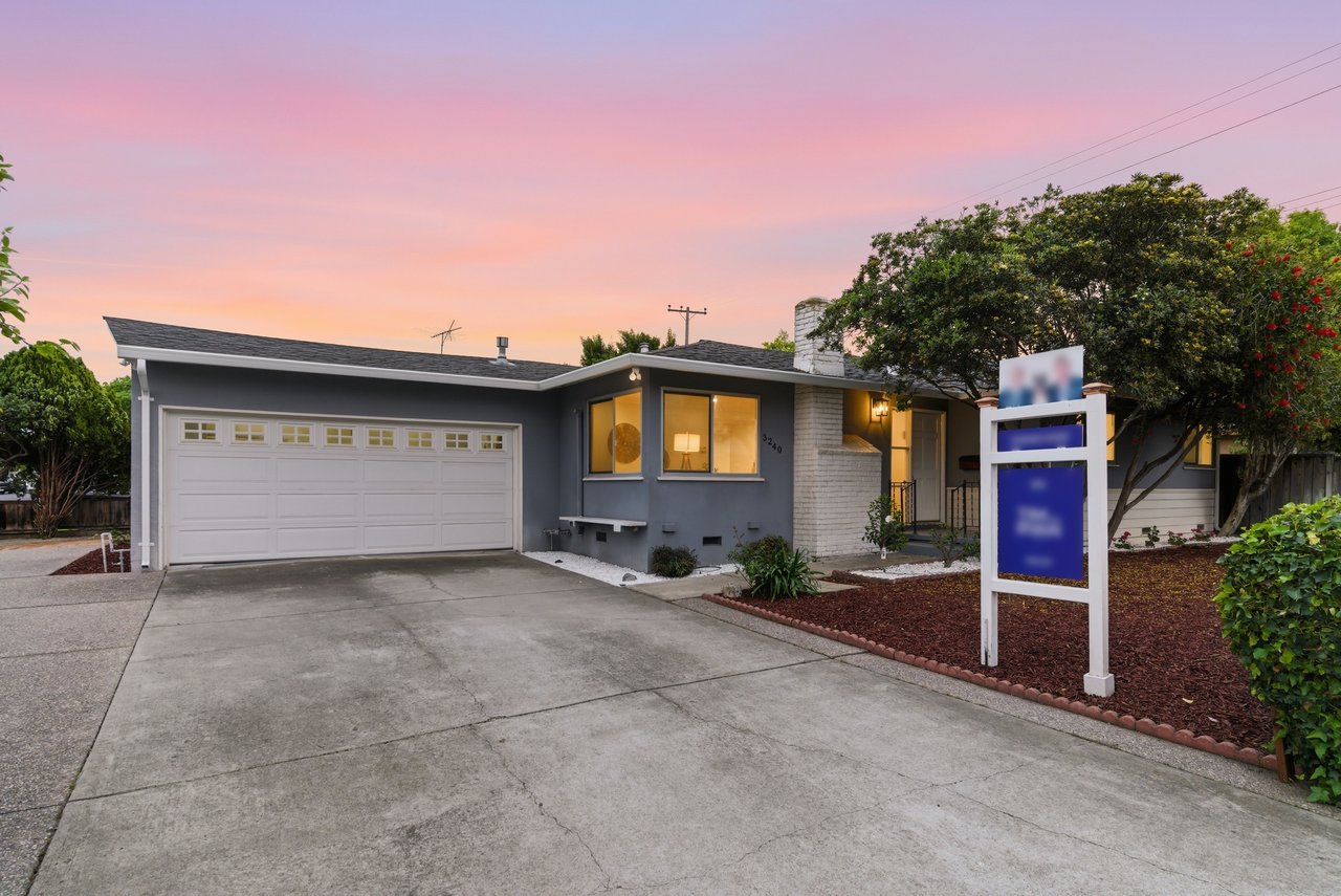 3240 Santa Maria Avenue