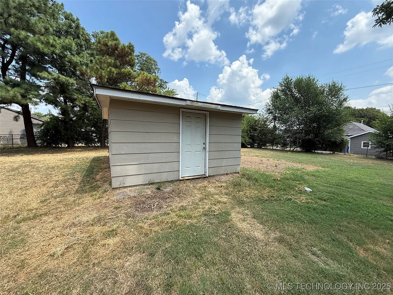 116 SW 5th St
