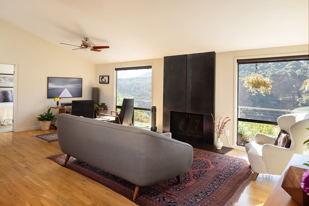 The Valley Hideaway