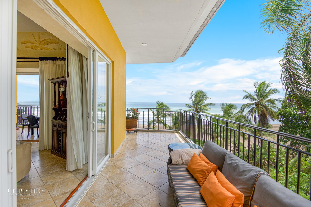 Luxury Living with Panoramic Beachfront Views at Vista Las Palmas 3D