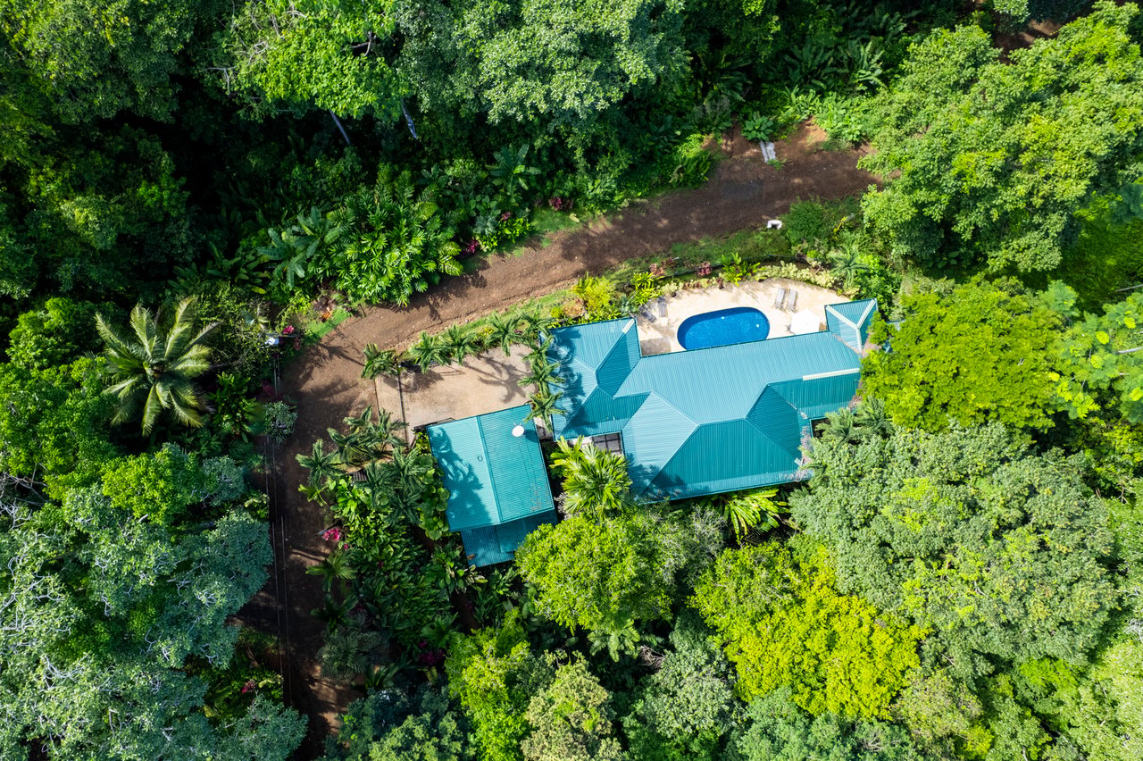 3 Bedroom Bali Style Home in Uvita