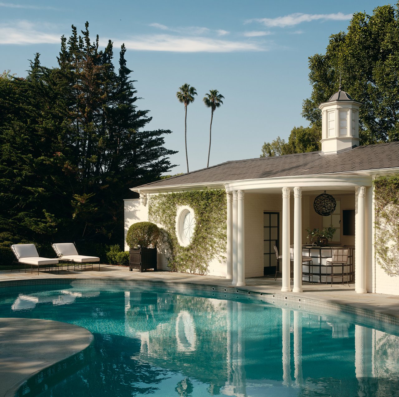 826 Greenway Dr, Beverly Hills 