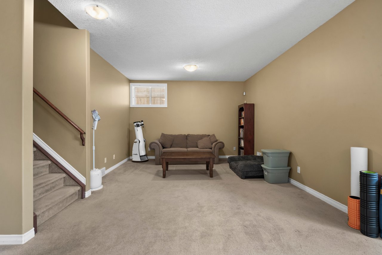 29 Royal Birch Hill NW