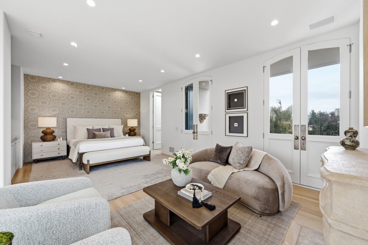 Midcentury Marvel Above Russian Hill
