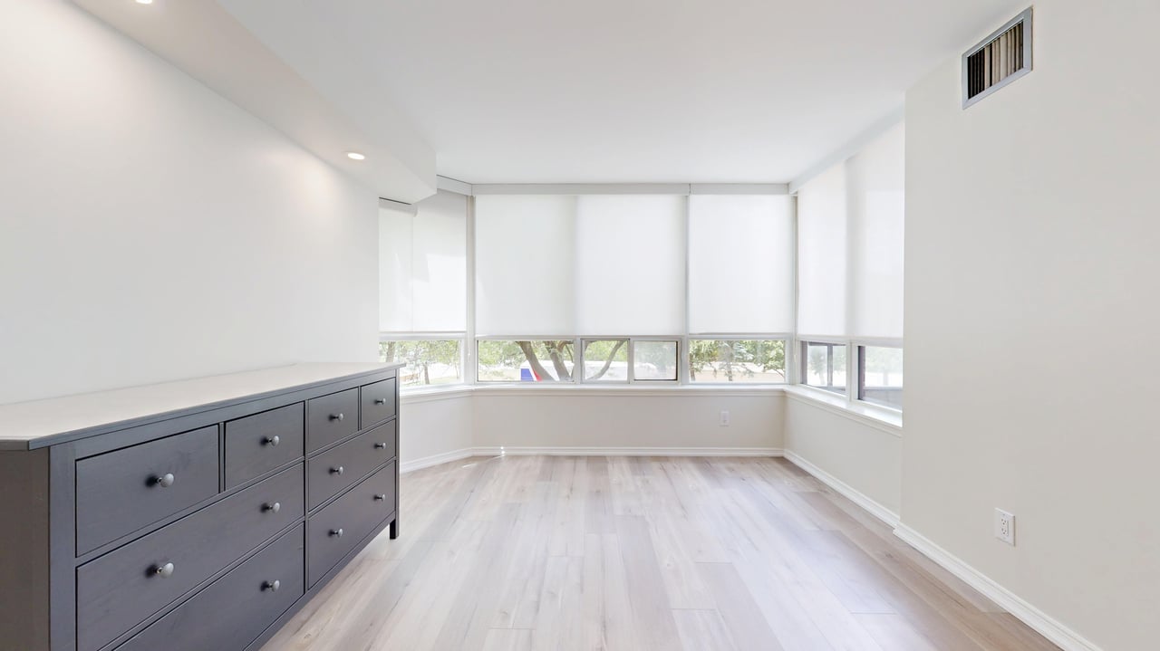 81 Townsgate Drive 211