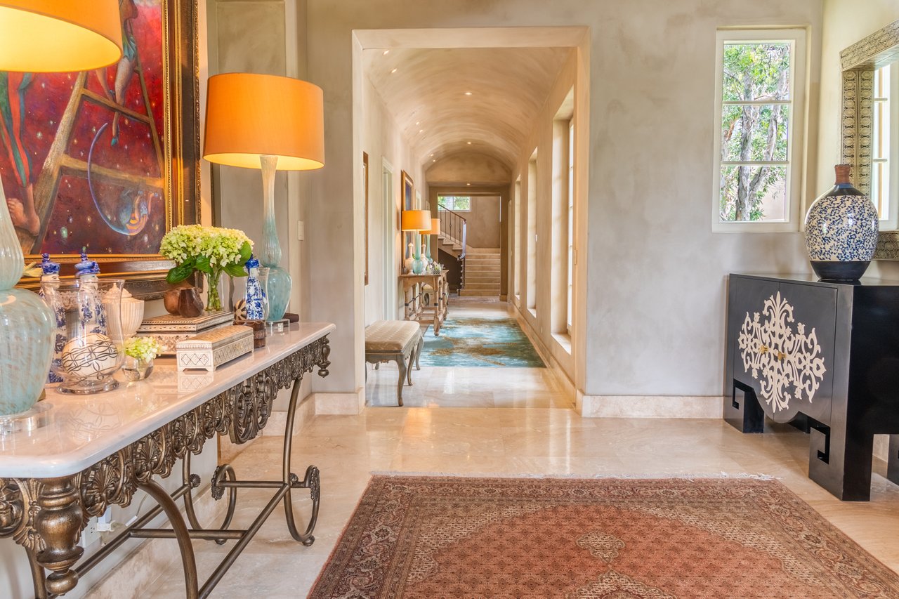 Fully Furnished Private Mansion