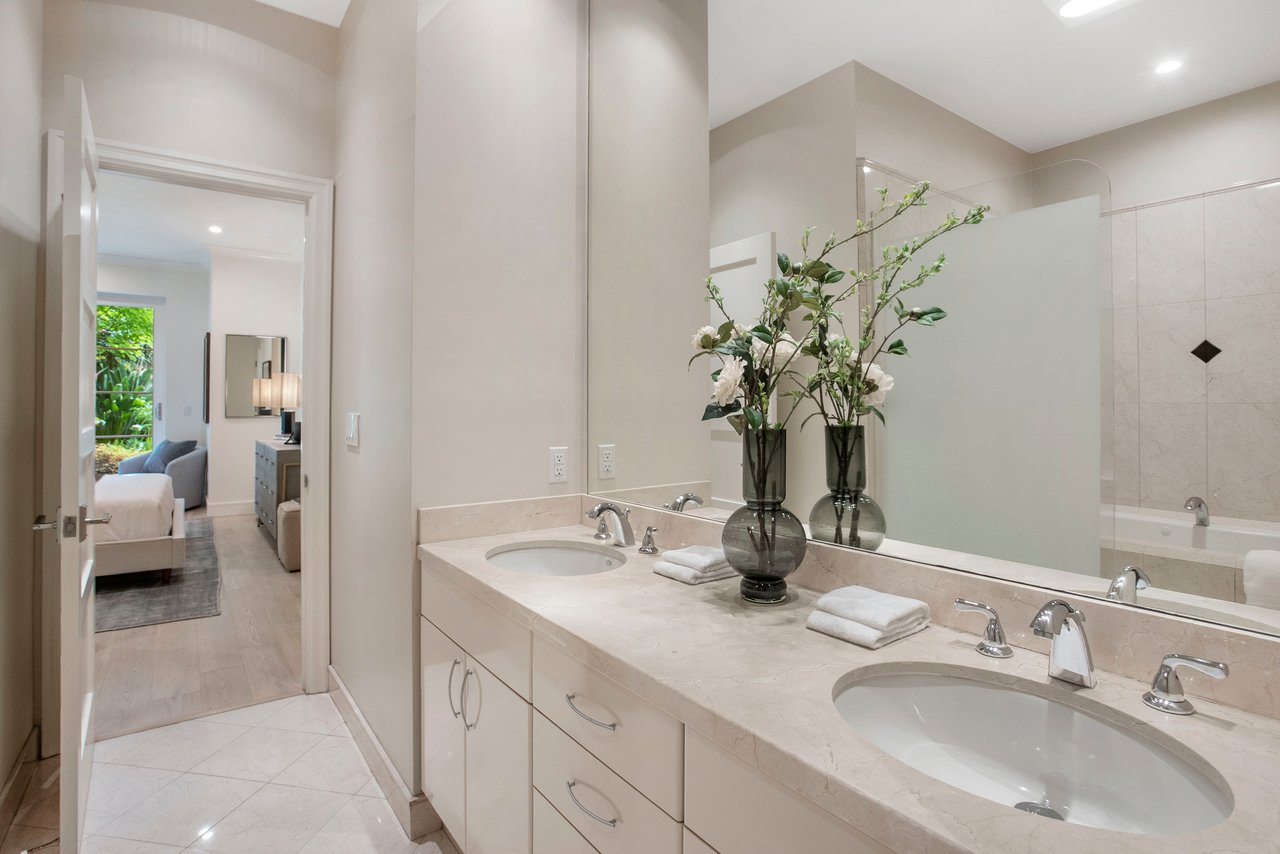 318 Duncan Street # 1