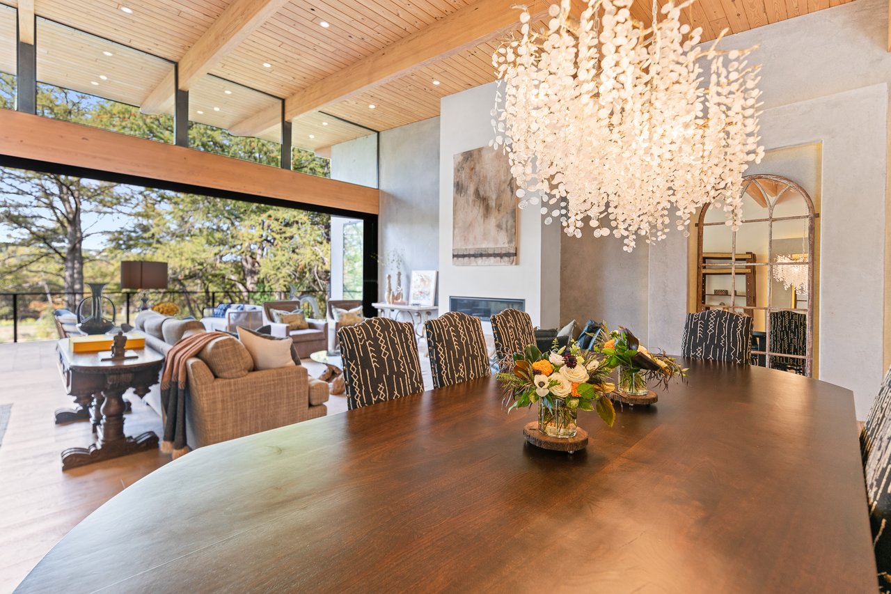 Hunt Waterfall River House