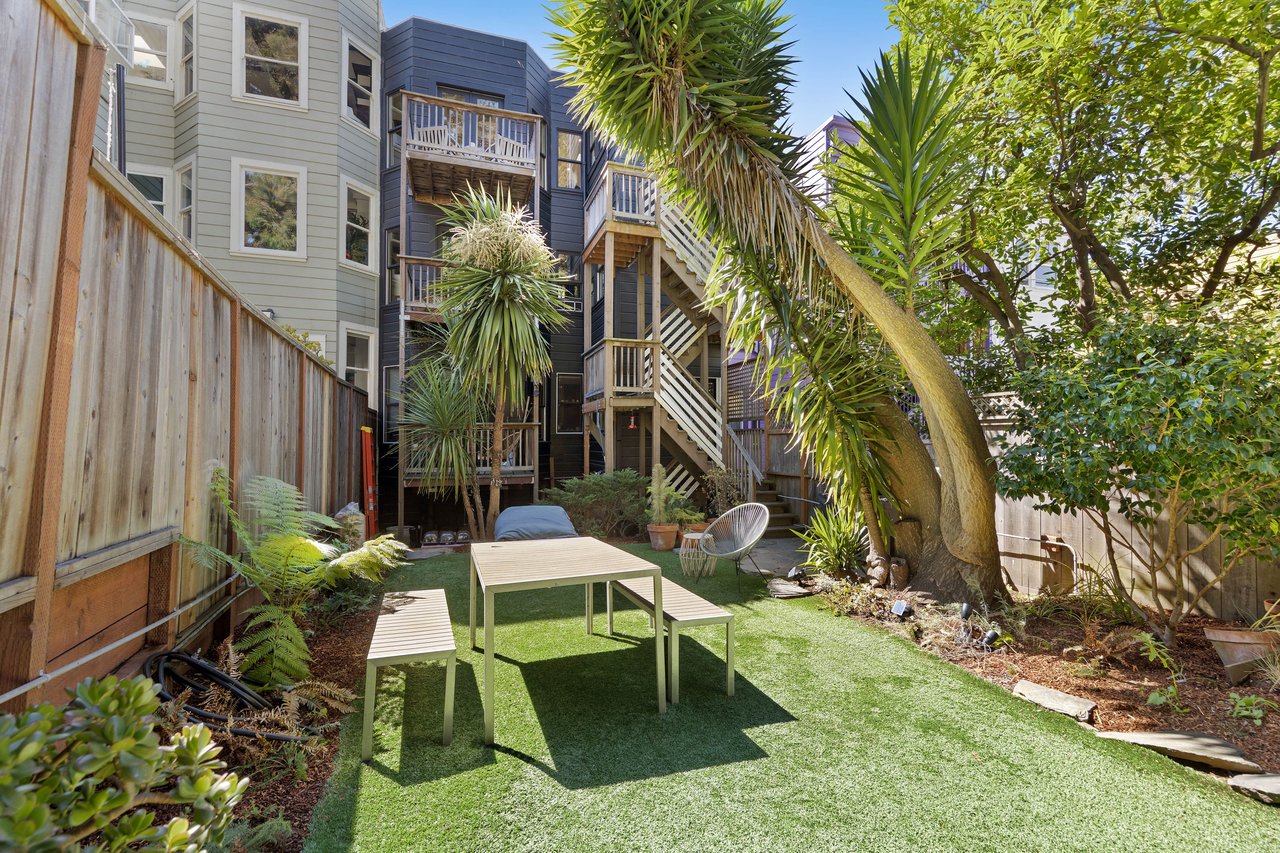 Top-Floor Edwardian In The Castro