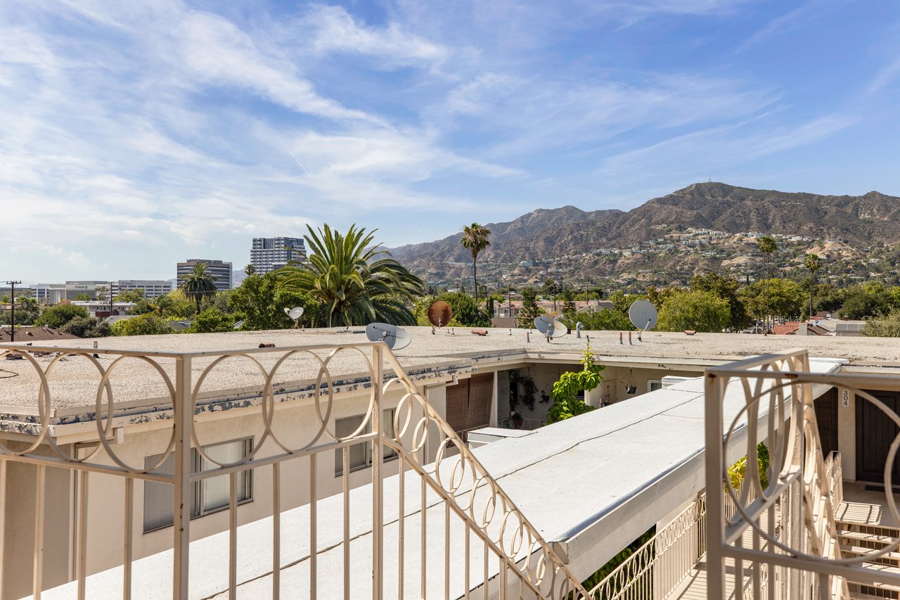 330 N Howard St Unit: 311