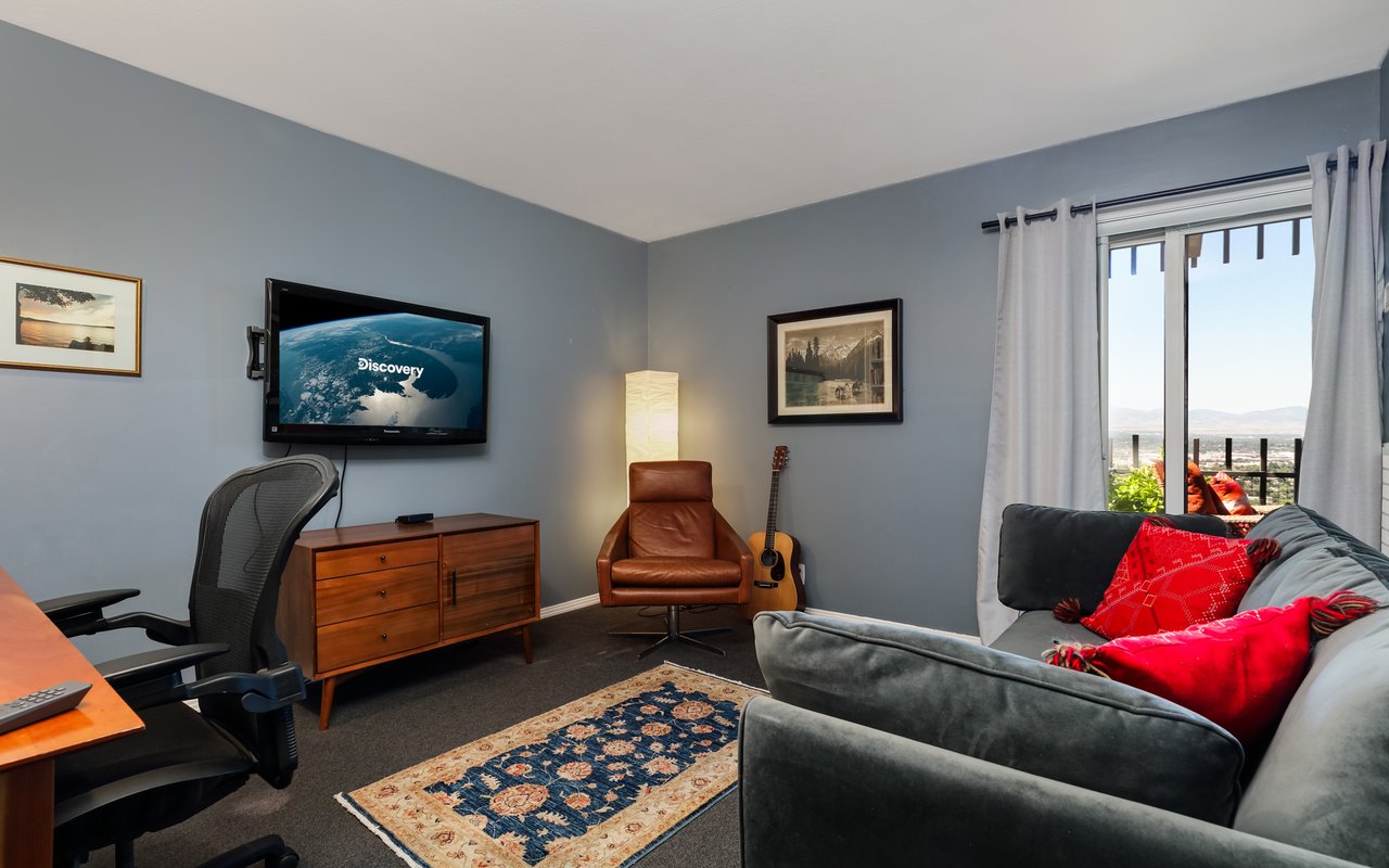 460 S Marion Parkway, 2000