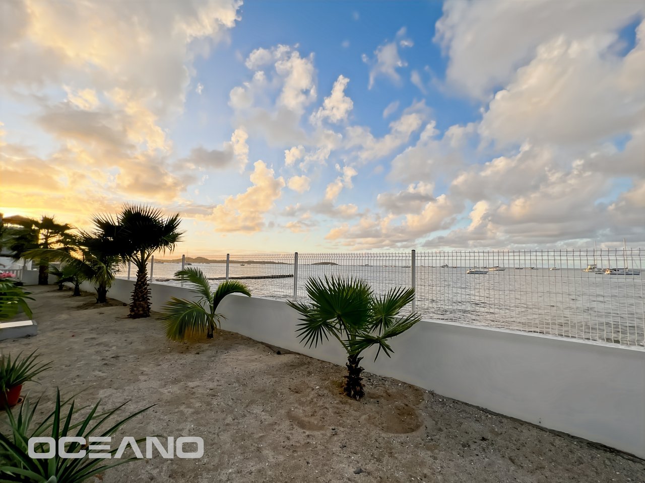 Sea View Apartment with Terrace & Pool