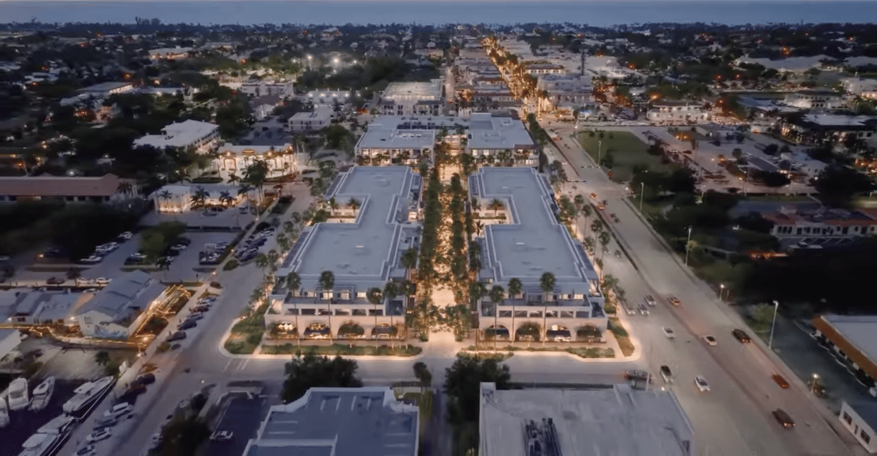The Avenue - Naples