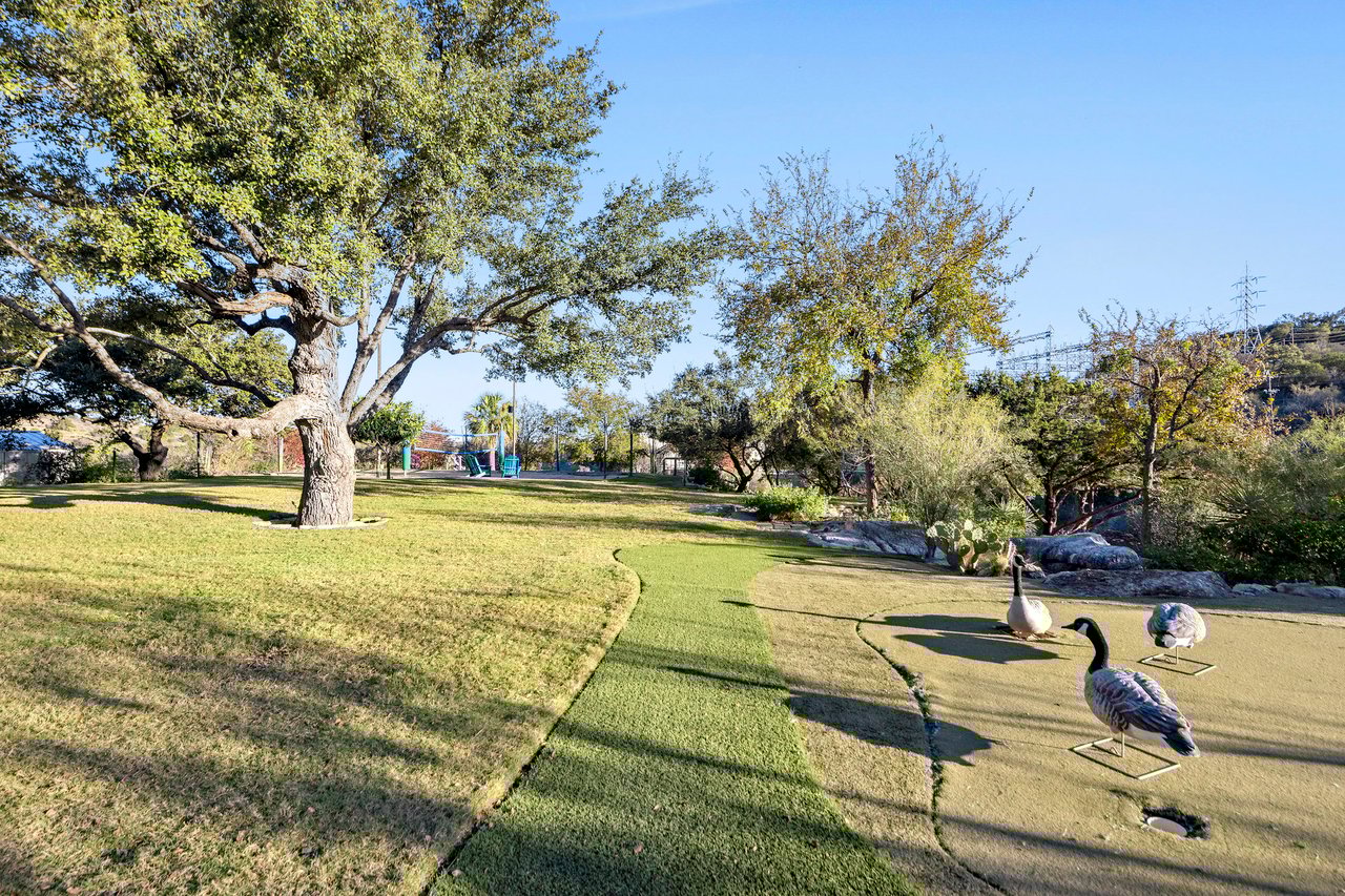 1450 Los Escondidos ST