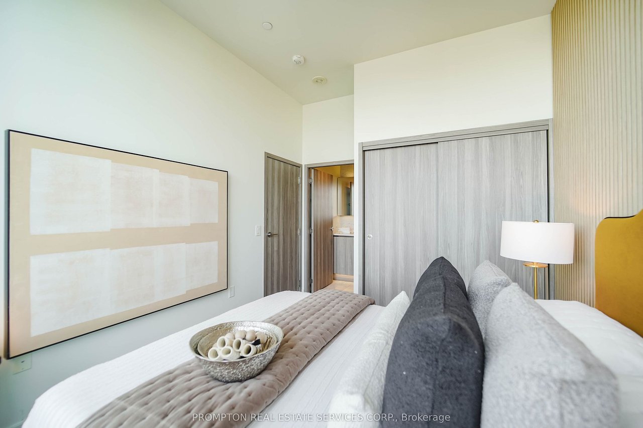 SEASONS CONDOS PENTHOUSE 