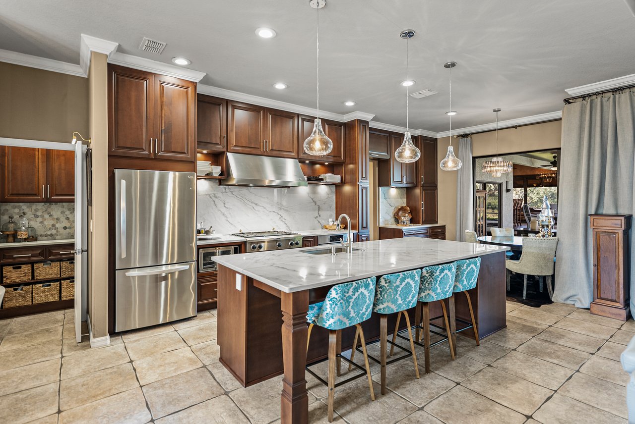 13247 THOROUGHBRED DR