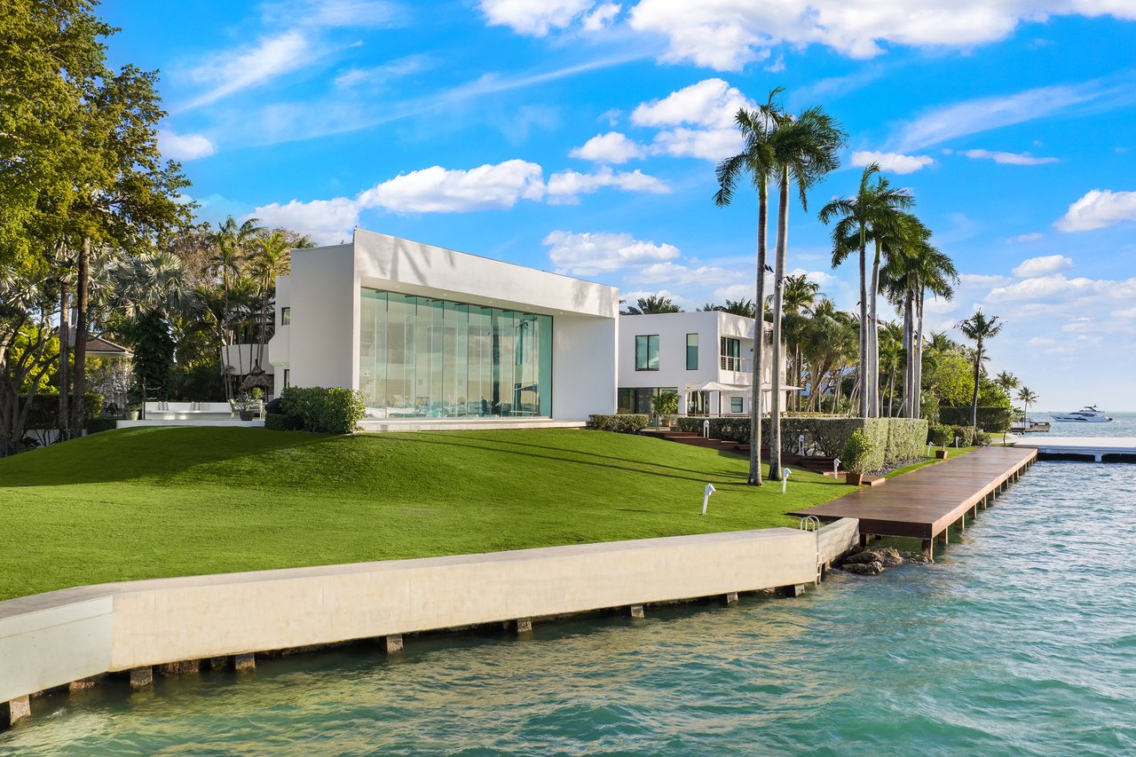 One of America’s Most Iconic Waterfront Estates
