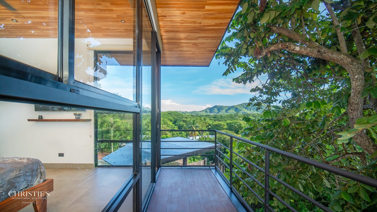 Casa Baula - Steps to the surf in Playa Grande 