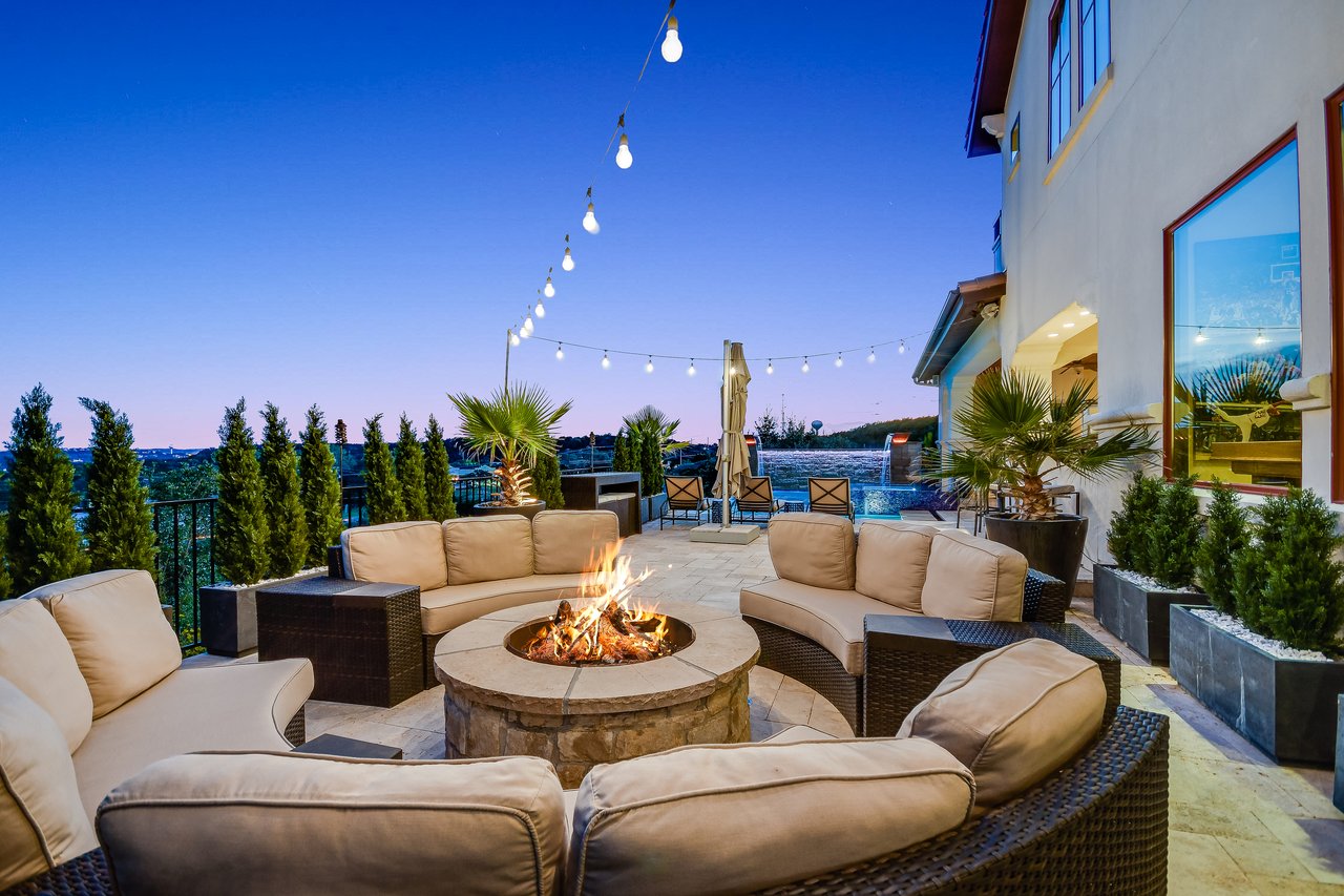 Executive Villa With Breathtaking Views