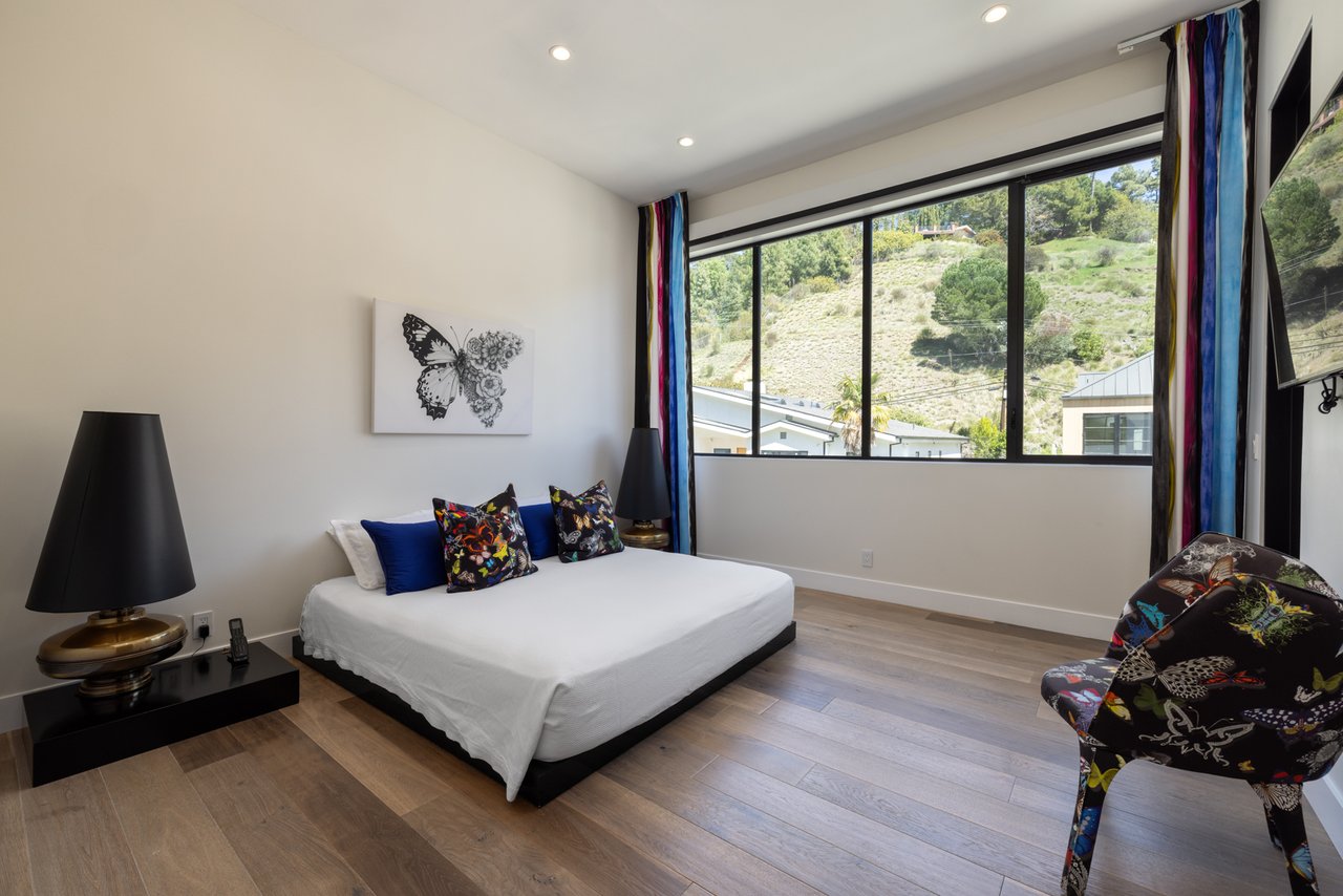 1619 San Ysidro Dr, Beverly Hills