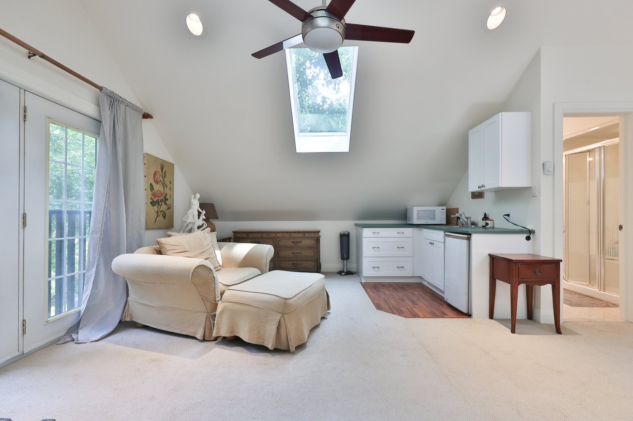 52 Kerr Street, Oakville