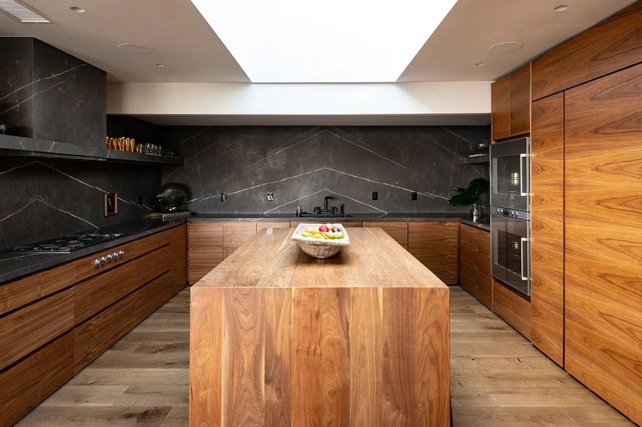 1883 Rising Glen Rd, Sunset Strip