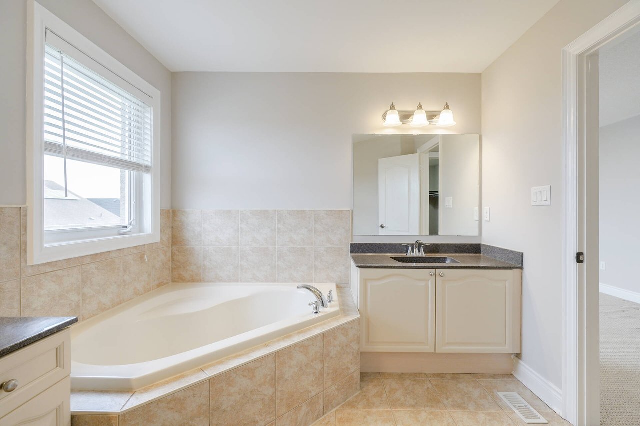 1648 Pennel Drive Unit: Upper
