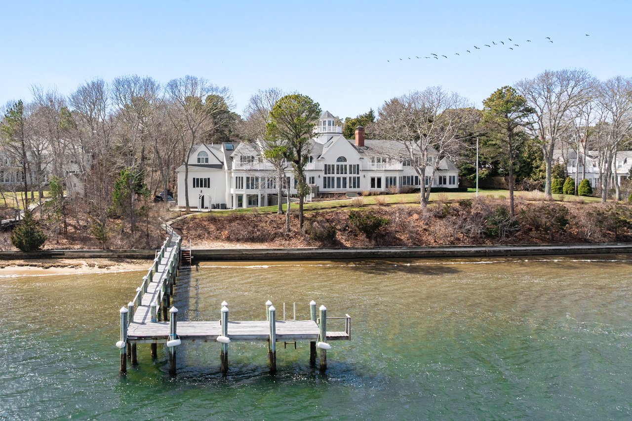 Breathtaking views over West Bay and Eel River