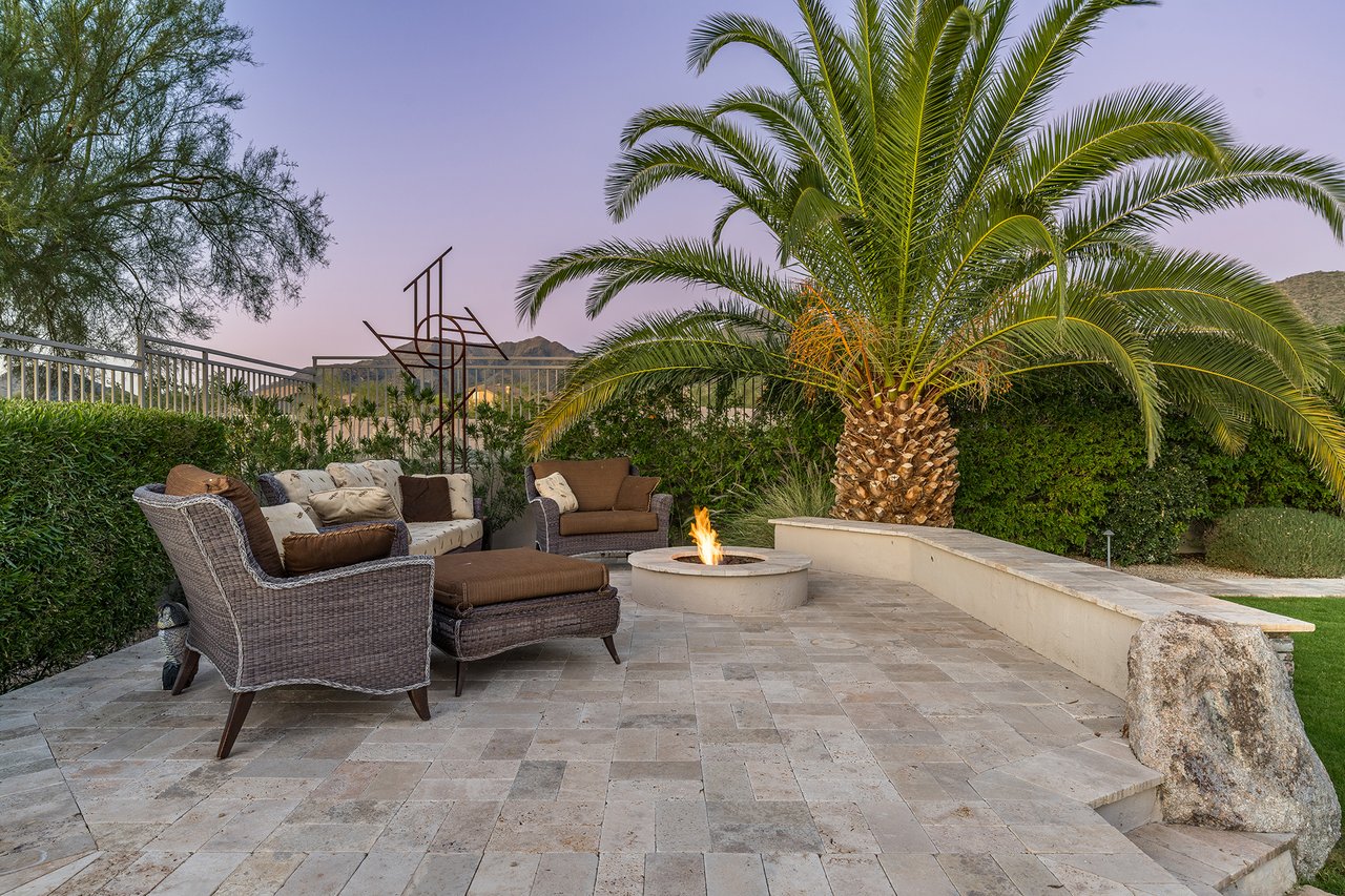 11368 E WINCHCOMB Drive