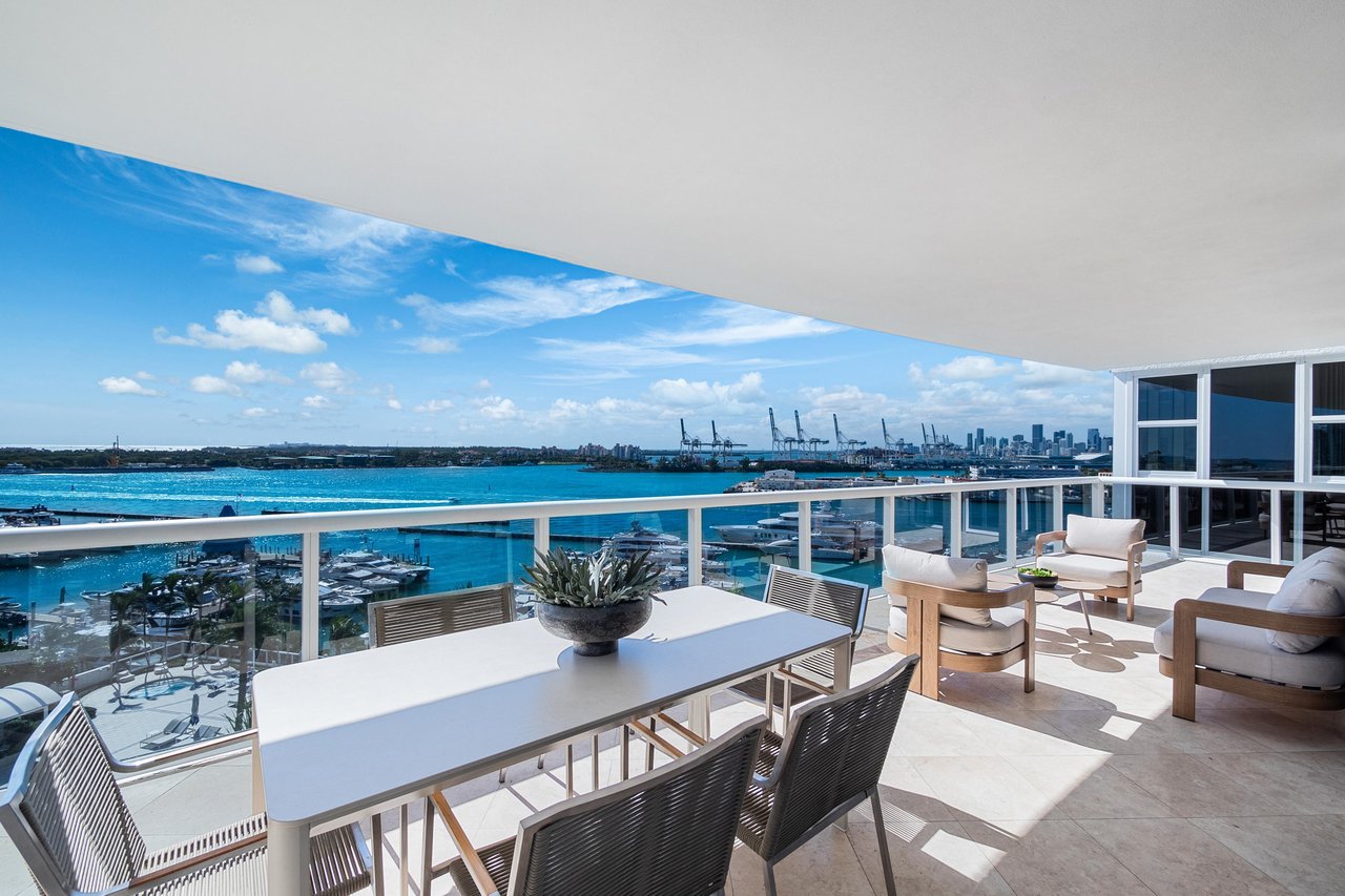 Murano Grande Apt 1106 Jeff Miller Group
