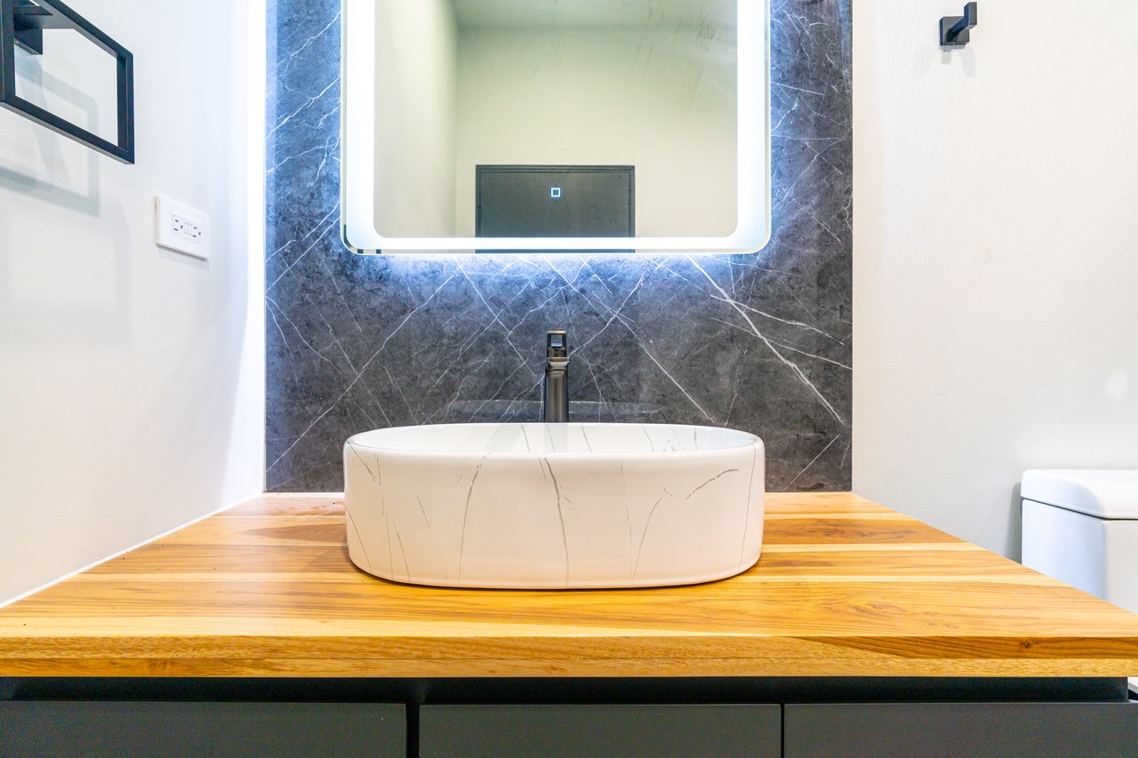 Tres Rios Waterfall House – Nature, Comfort & Elegance Combined, Brand New Construction with Warranty!