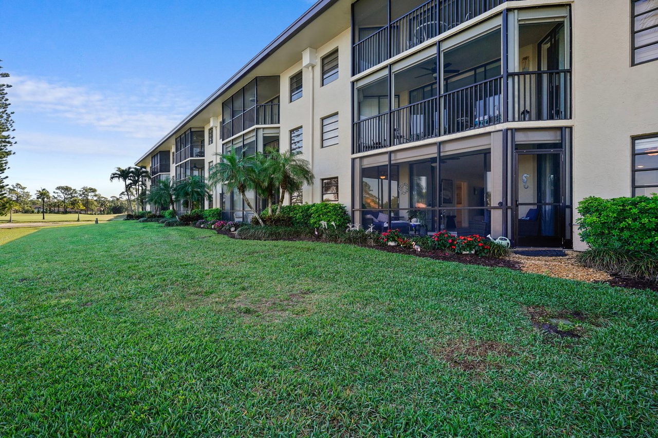 413 Augusta Blvd #105
