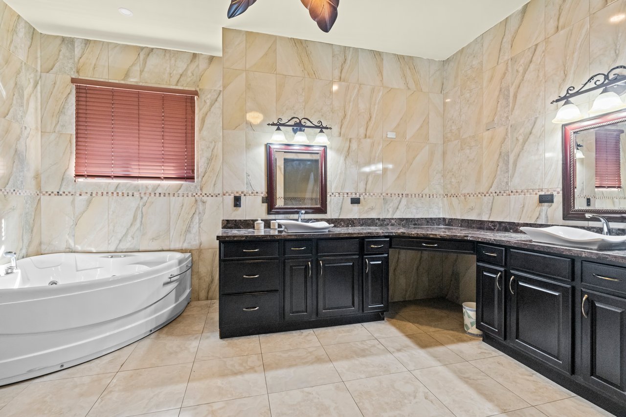 Casa de Golf | Stunning mediterranean-style 5 bedroom home in Reserva Conchal