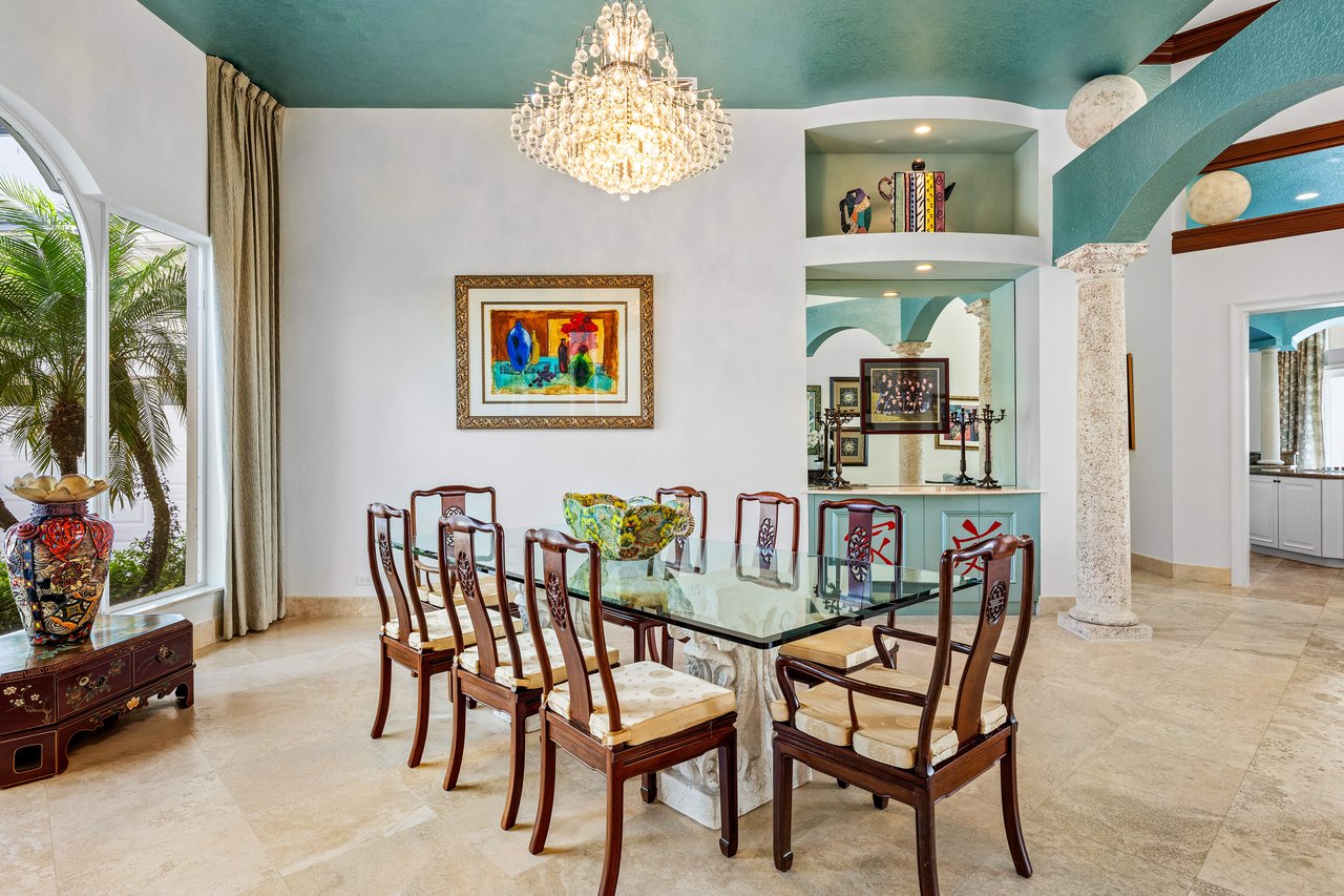 16330 Vintage Oaks Lane
