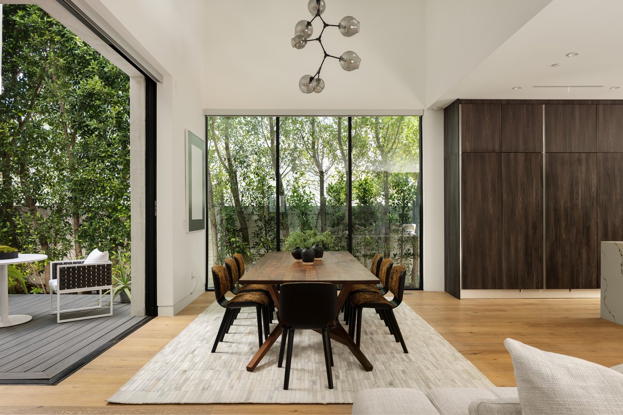 105 S Laurel Ave
