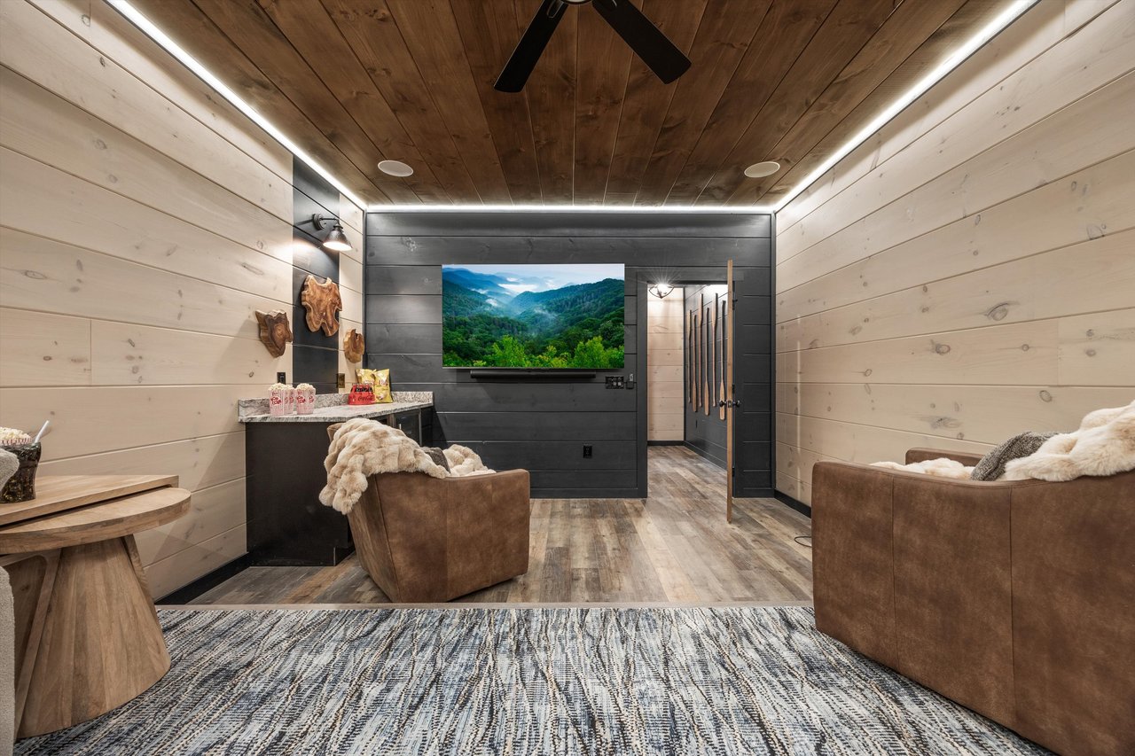 1362 Rambling Creek Way