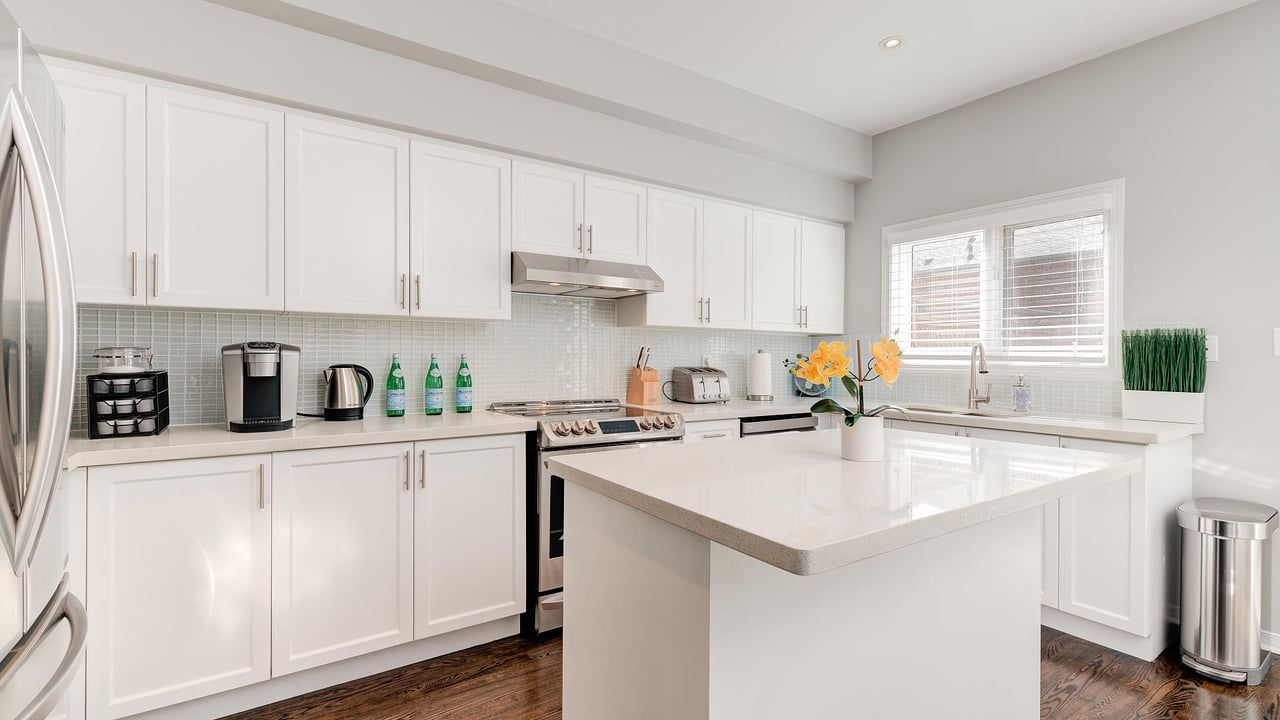153 Harbourview Cres