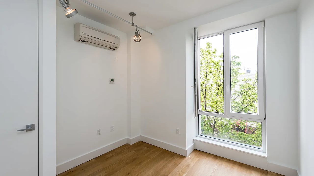 74 Maujer St 3A