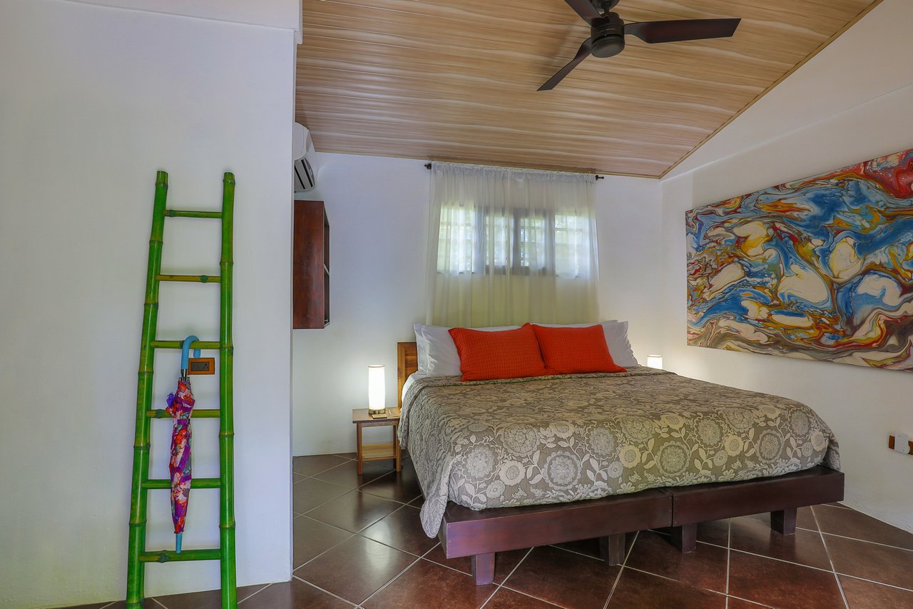 SUCCESSFUL BOUTIQUE HOTEL WITH OWNER’S HOME BY THE BEACH IN UVITA