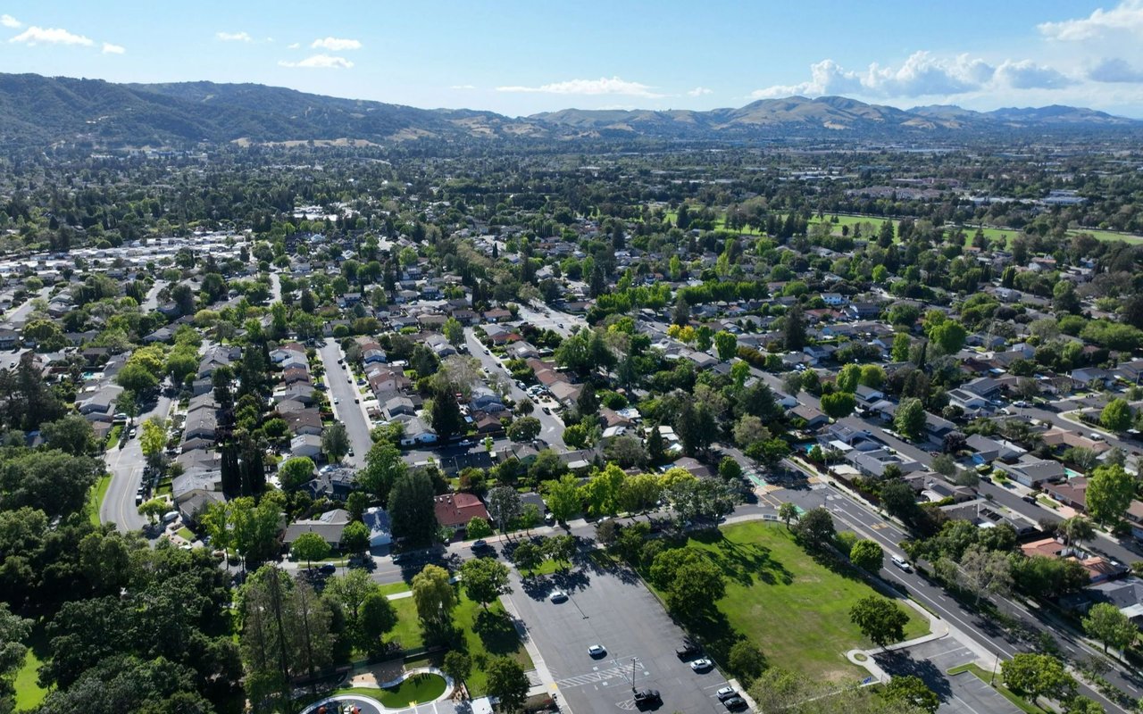 Santiago Estates