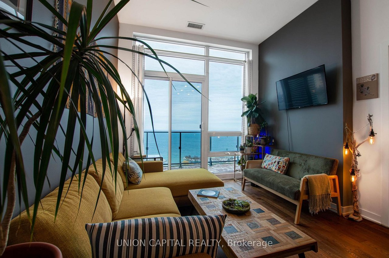 HUMBER BAY PENTHOUSE 