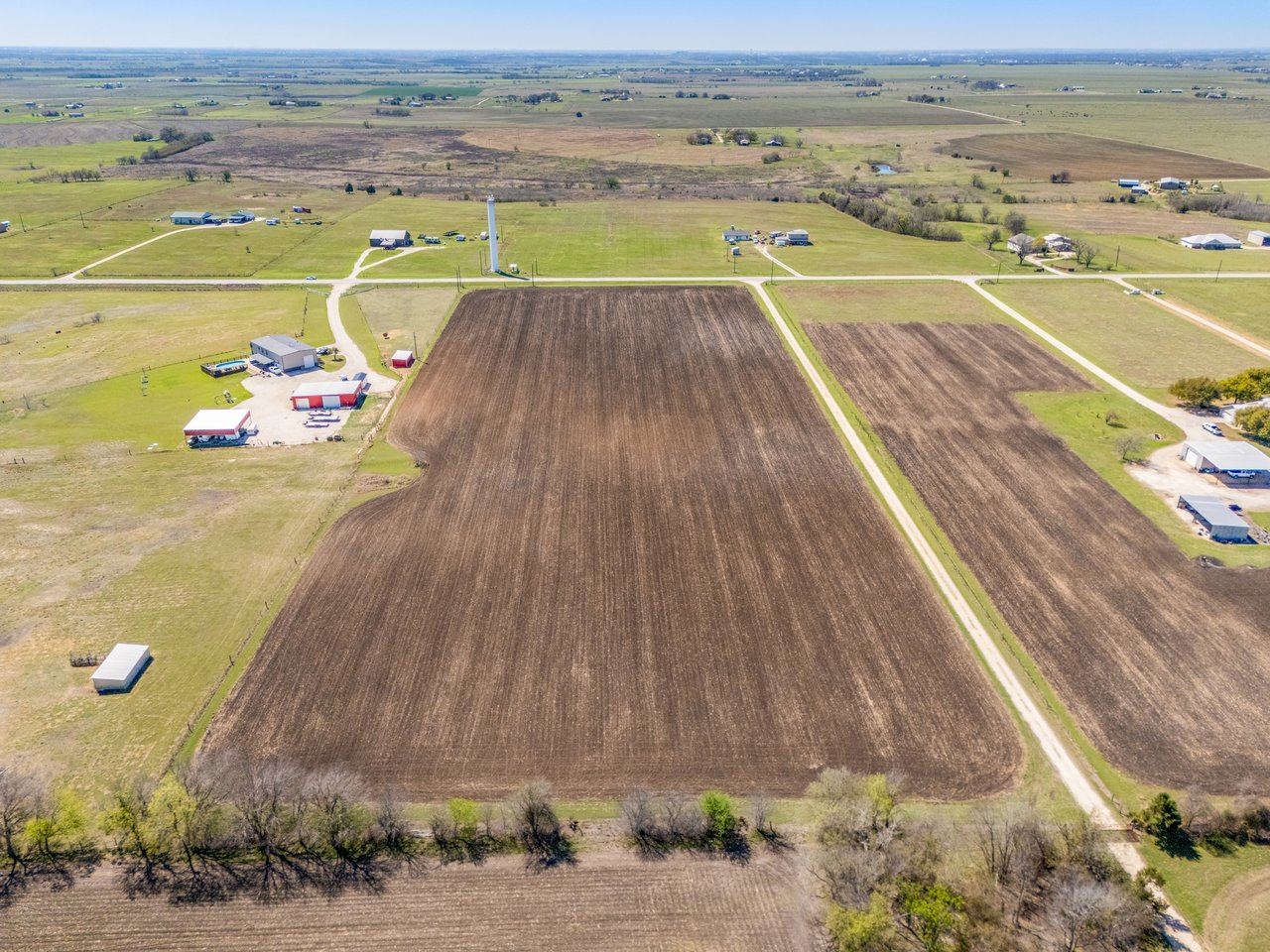 1295 County Road 432 Rd, Taylor Texas 76574