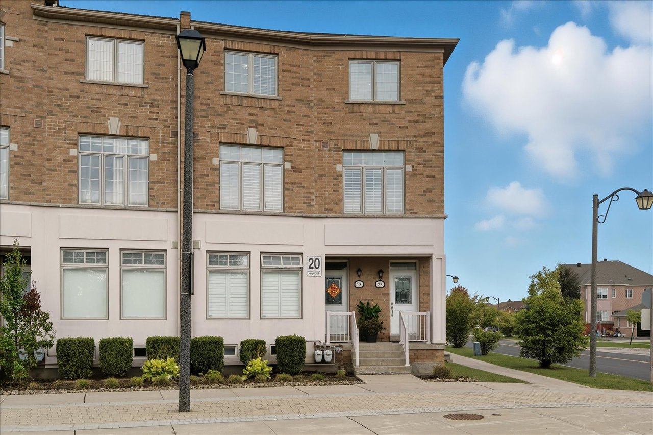 #23 - 20 Greensborough village Circ